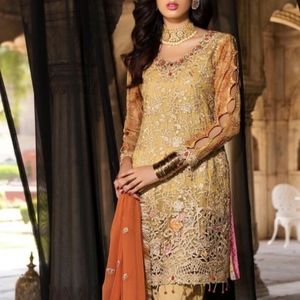 Salai Chiffon dress Brand New Size L